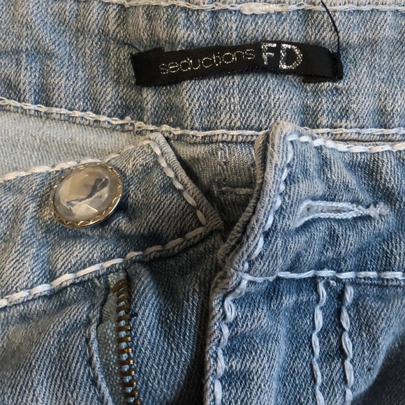 Jean shorts - light wash - Picture 6 of 12